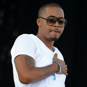 O rapper norte-americano Nas durante apresentação no festival Coachella, nos Estados Unidos (17/04/2011) - Reuters