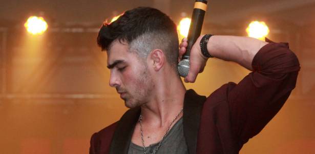 Joe Jonas durante apresentação no Sounds Like Paper Concert, no The House of Vans, em Nova York (06/07/2011) - Getty Images