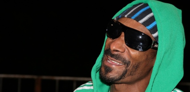 O rapper norte-americano Snoop Dogg em entrevista no Rio (7/11/2011) - AgNews