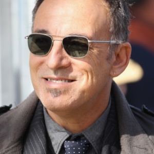 O músico Bruce Springsteen assiste corrida de cavalos da filha Jessica em Windsor, Inglaterra (13/5/2011)