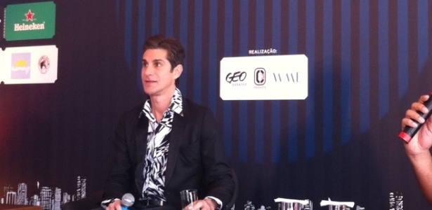 Perry Farrell, do Jane"s Addiction, em coletiva de imprensa do Lollapalooza Brasil, em São Paulo (21/11/11) - Marcus Vinicius Brasil/UOL