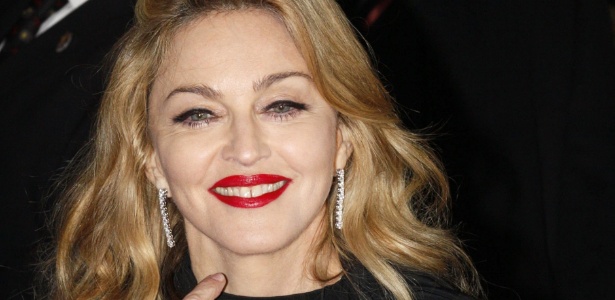 Madonna na pré-estreia de seu filme "W.E.", em Londres (11/01/12)