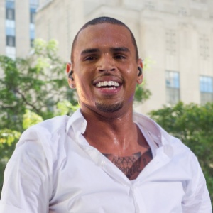 Chris Brown se apresenta no "Today Show", em Nova York (15/7/11)