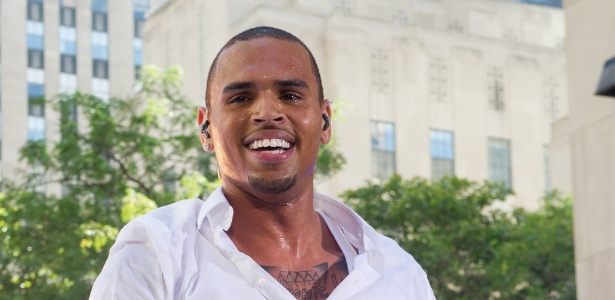 Chris Brown se apresenta no "Today Show", em Nova York (15/7/11)