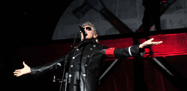 Roger Waters se apresenta em Santiago no primeiro de 15 shows que fará no Chile, na Argentina e no Brasil (2/3/12)  - Francesco Degasperi/AFP