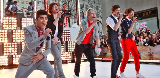 A boyband One Direction se apresenta no programa "Today", da NBC - REUTERS/Brendan McDermid